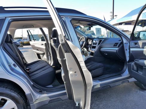 Used 2012 Subaru Outback 2.5i w/ Alloy Wheel Pkg image 10