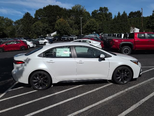 New 2026 Toyota Corolla SE w/ SE Package FWD image 2