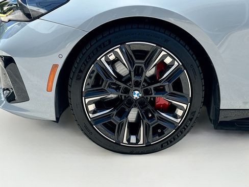 Used 2025 BMW i5 M60 w/ Premium Package AWD/4WD image 29
