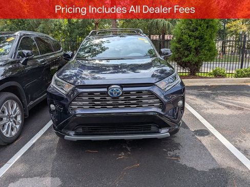 Used 2021 Toyota RAV4 XSE AWD/4WD image 2
