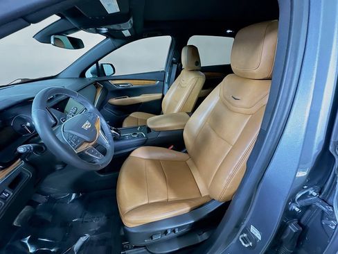 Used 2022 Cadillac XT5 Premium Luxury image 15