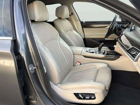 Used 2016 BMW 750i xDrive image 14