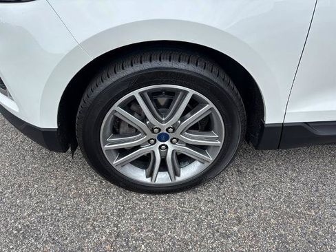 Certified 2022 Ford Edge Titanium AWD/4WD image 23