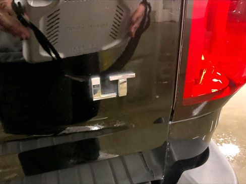 Used 2016 Chevrolet Colorado LT w/ LT Convenience Package image 10