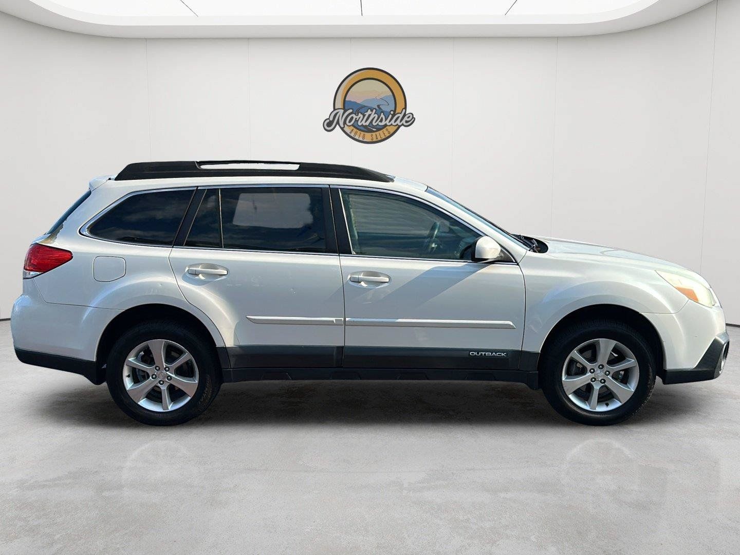 Used 2013 Subaru Outback 2.5i Limited AWD/4WD image 23