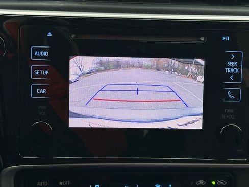 Used 2019 Toyota Corolla SE image 23