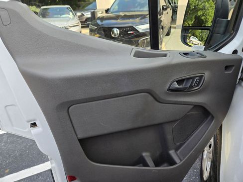 Used 2024 Ford Transit 350 XLT RWD image 9