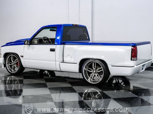 Used 1997 Chevrolet Silverado 1500 2WD Regular Cab image 8