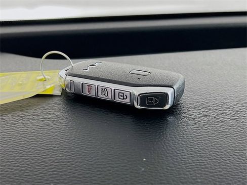 Used 2024 Kia Sportage SX image 32