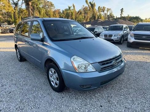 Used 2010 Kia Sedona LX w/ PWR Pkg image 3