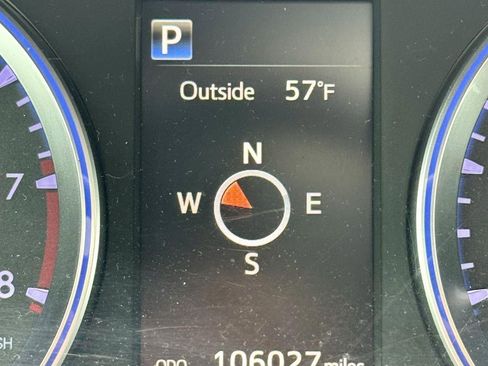 Used 2019 Toyota Highlander Limited w/ Carpet Mat Package (TMS) AWD/4WD image 20