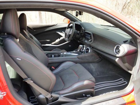 Used 2022 Chevrolet Camaro ZL1 image 38