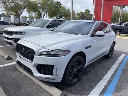 Used 2020 Jaguar F-PACE Checkered Flag image 2
