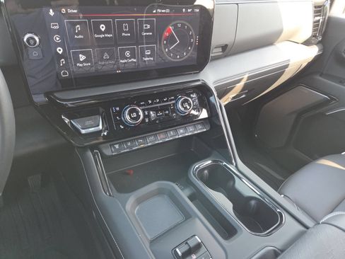 Used 2025 GMC Sierra 2500 AT4X AWD/4WD image 37