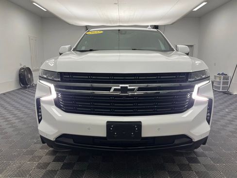 Used 2022 Chevrolet Suburban RST w/ Sport Performance Package image 14