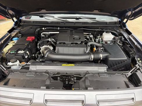 Certified 2025 Nissan Frontier SV w/ SV Convenience Package RWD image 23