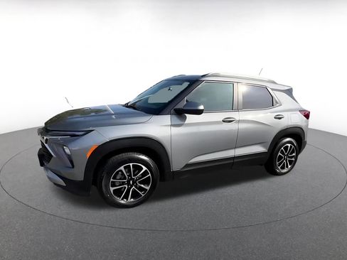 Used 2025 Chevrolet TrailBlazer LT image 8