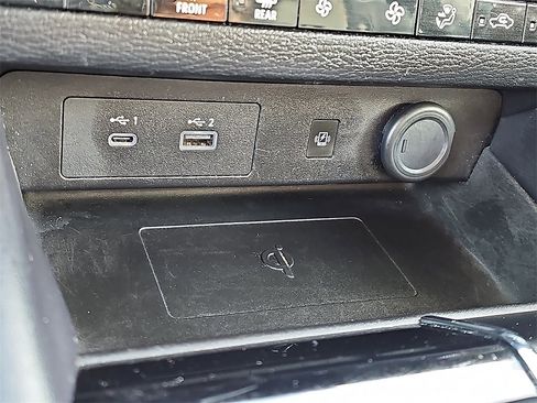 Used 2024 Mitsubishi Outlander SE image 26