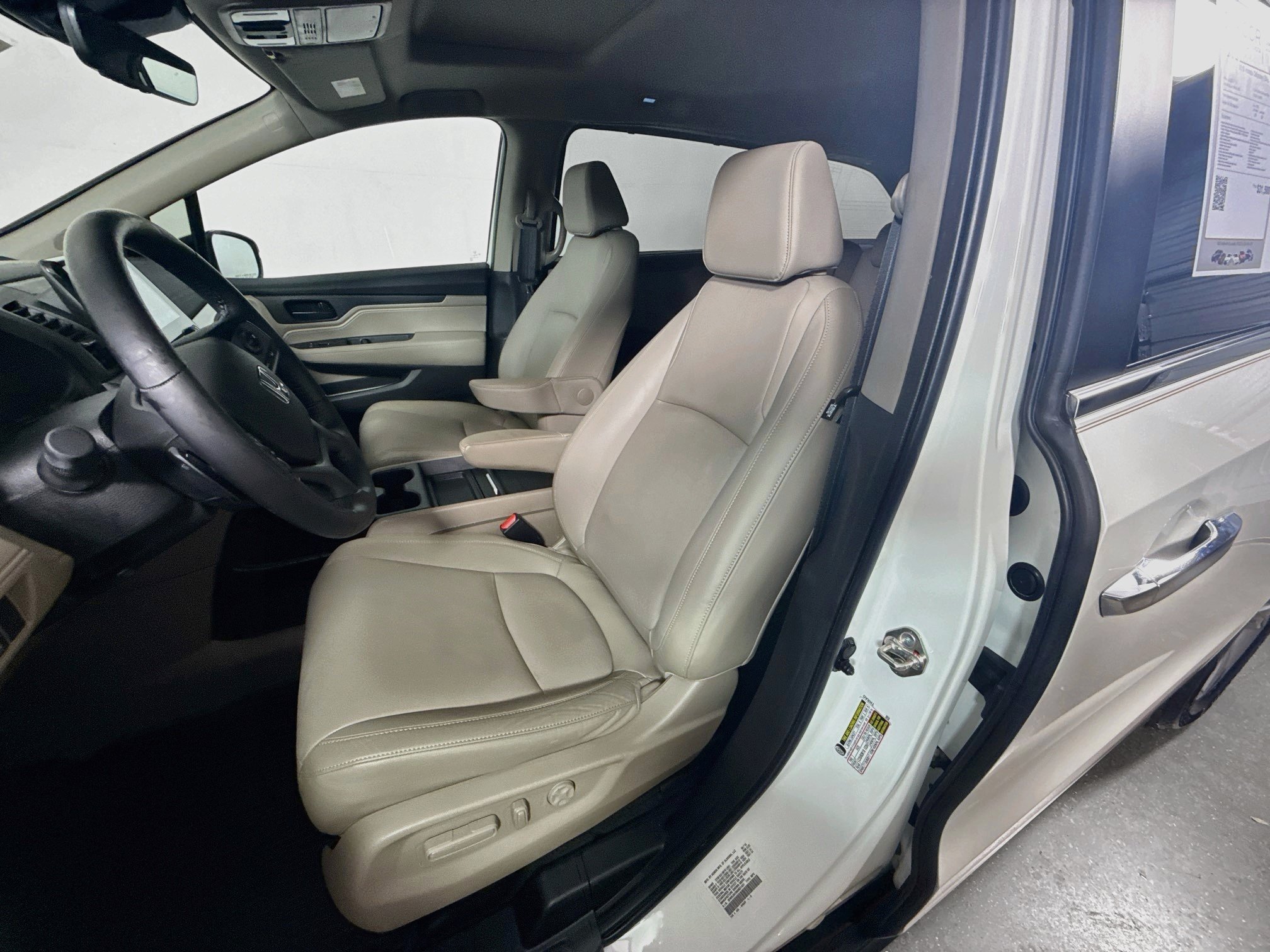 Used 2019 Honda Odyssey EX-L image 19