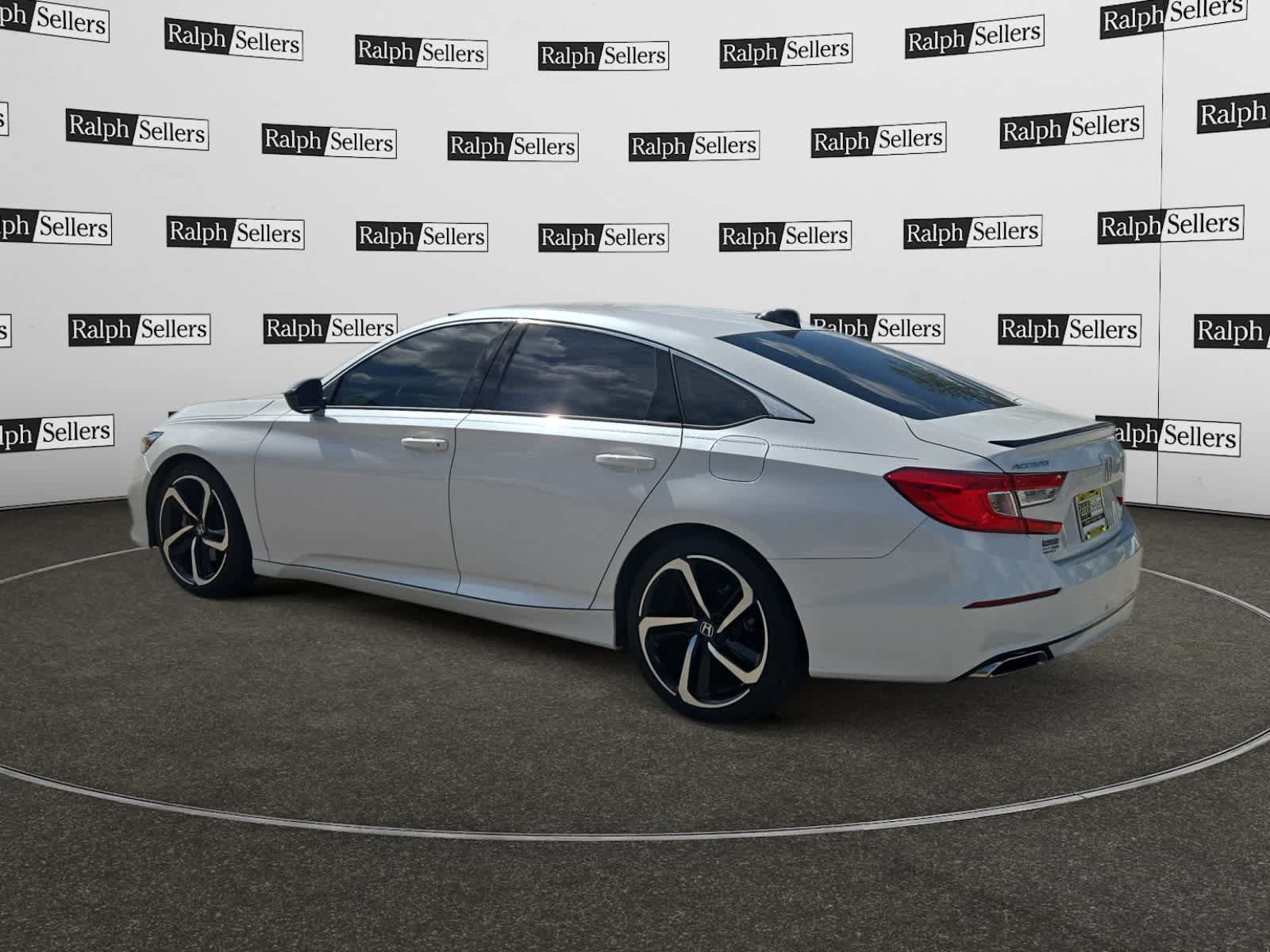 Used 2021 Honda Accord Sport image 4