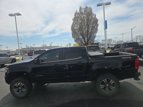 Used 2016 Chevrolet Colorado LT w/ LT Convenience Package image 2