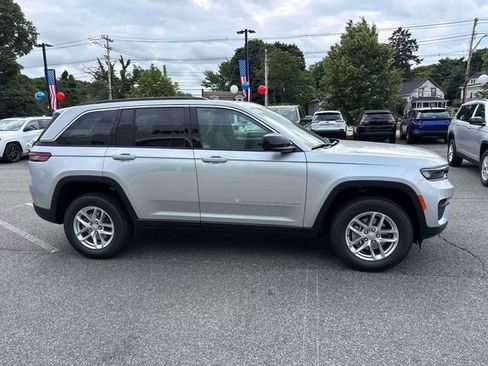 New 2026 Jeep Grand Cherokee L 4WD image 2