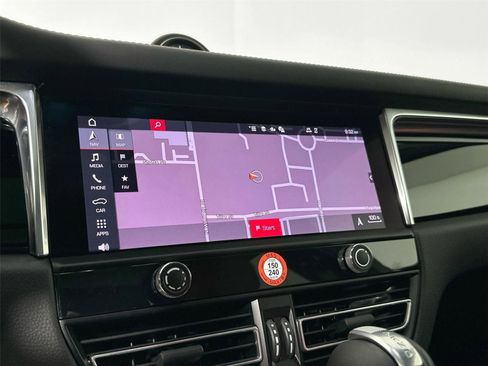 Certified 2025 Porsche Macan Turbo AWD/4WD image 21