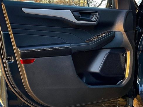 Certified 2022 Ford Escape SE w/ Convenience Package image 21