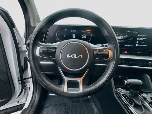 Certified 2023 Kia Sportage EX FWD image 11