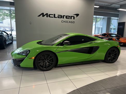 Used 2019 McLaren 570S Spider image 23