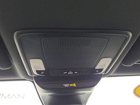 Used 2023 Honda HR-V Sport image 24