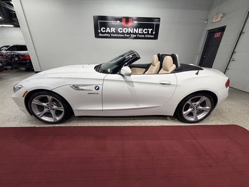Used 2016 BMW Z4 sDrive28i RWD image 19