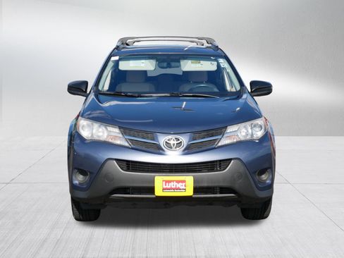Used 2013 Toyota RAV4 LE AWD/4WD image 2