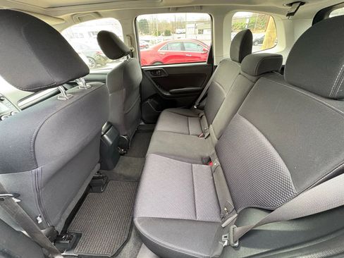 Used 2016 Subaru Forester 2.5i Premium w/ All-Weather Package image 10