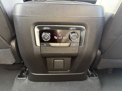 Used 2025 Chevrolet Tahoe RST w/ RST Performance Edition image 21