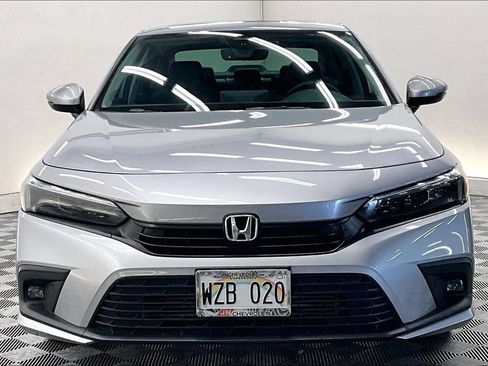 Used 2024 Honda Civic Touring image 2
