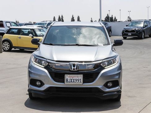 Used 2019 Honda HR-V Sport image 2