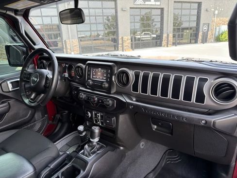 Used 2021 Jeep Wrangler Unlimited Sport AWD/4WD image 28