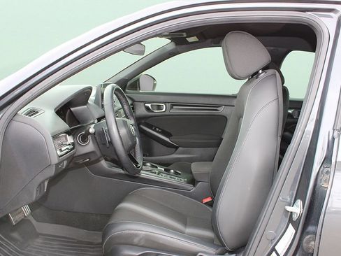 Used 2025 Honda Civic Sport image 13