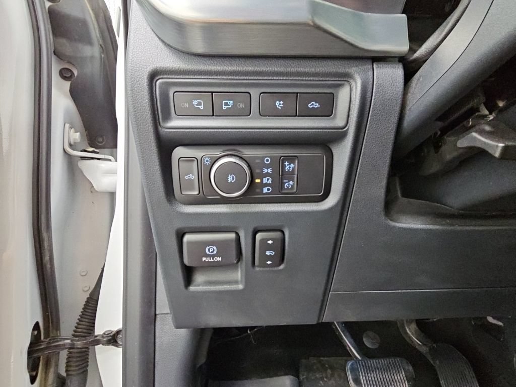 Used 2021 Ford F150 Lariat w/ Trailer Tow Package AWD/4WD image 28