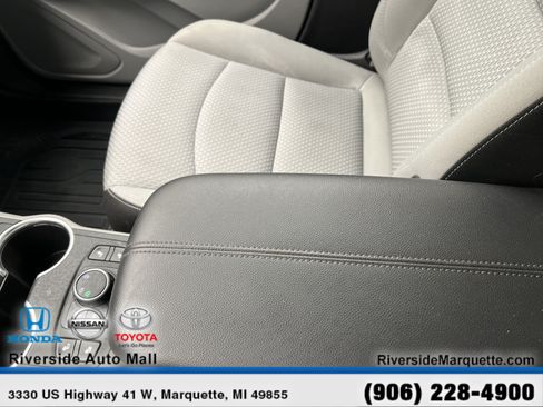 Used 2022 GMC Terrain SLE w/ Driver Convenience Package AWD/4WD image 20