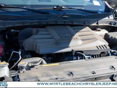 Used 2023 Nissan Titan PRO-4X w/ Pro-4x Convenience Package image 29