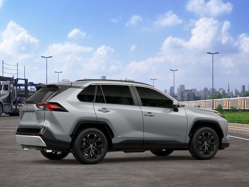 New 2025 Toyota RAV4 SE image 11