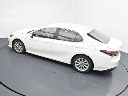 Used 2024 Toyota Camry LE FWD image 13