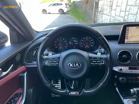 Used 2020 Kia Stinger GT-Line w/ Sun & Sound Package AWD/4WD image 23