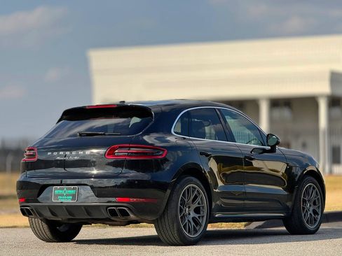 Used 2015 Porsche Macan Turbo AWD/4WD image 12