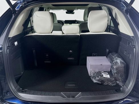 New 2026 MAZDA CX-90 3.3 Turbo w/ Premium Plus Pkg image 15