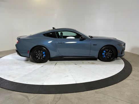 Used 2024 Ford Mustang GT Premium RWD image 11