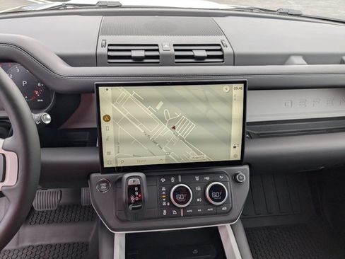 New 2026 Land Rover Defender 110 X-Dynamic SE AWD/4WD image 12
