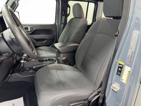 Used 2024 Jeep Wrangler Unlimited Sport AWD/4WD image 12